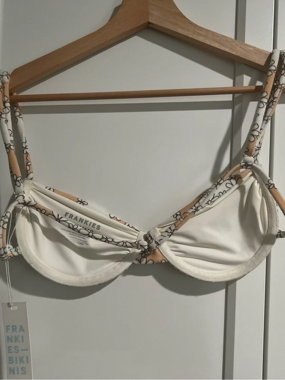 NWT Frankie’s Maggie Terry Bikini Top in Coral Floral